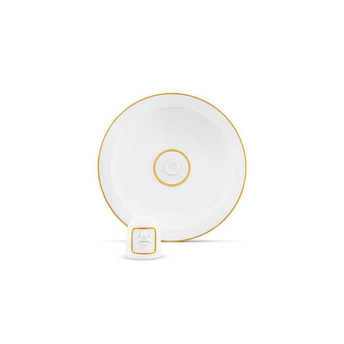 Experience the refined elegance of the Il Frate Pure White Porcelain Incense Burner, an exclusive fragrance accessory from the prestigious LCDC Collection by designer Luca Nichetto. Crafted from fine porcelain, this luxury incense holder combines timeless Italian craftsmanship with contemporary artistic expression, creating a sophisticated addition to any interior.