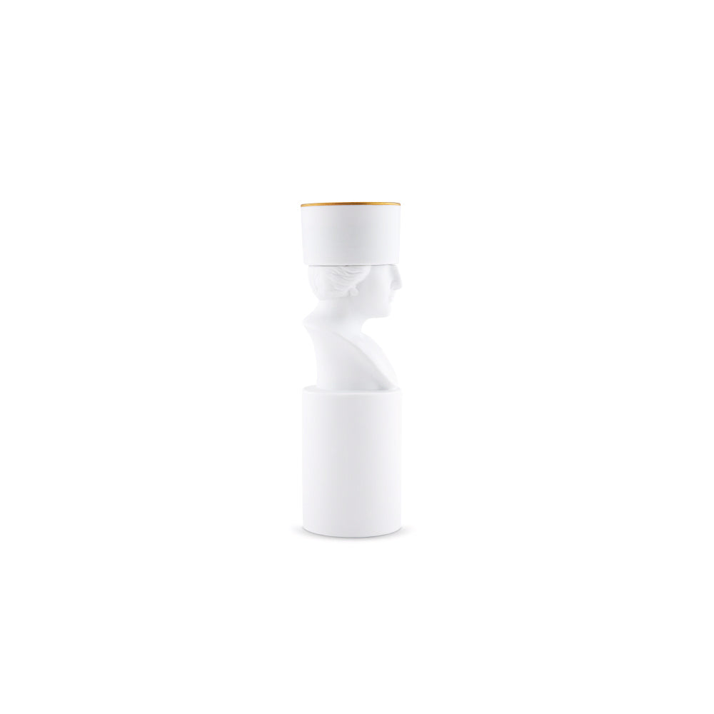 Discover the timeless elegance of the Il Letterato Pure White Porcelain Candleholder, a collectible home fragrance accessory from the exclusive LCDC Collection by designer Luca Nichetto. Crafted from fine white porcelain, this luxury candleholder combines Italian craftsmanship, artistic storytelling, and contemporary design to create a sophisticated decorative piece for refined interiors.