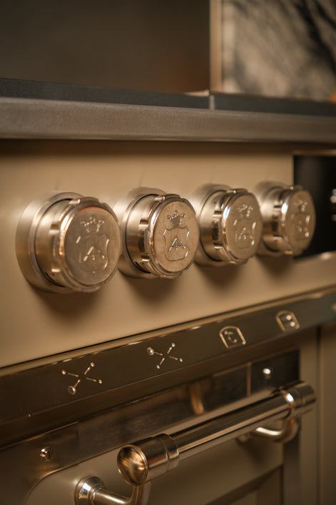 Fully equipped kitchen with Officine Gullo appliances