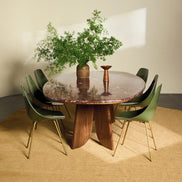 The Maximus Table by Medea 1905, designed as part of the Tara Bernerd for Medea 1905 Collection, combines generous proportions with refined material contrasts and a distinctive architectural character.