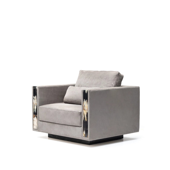 ZEUS Armchair