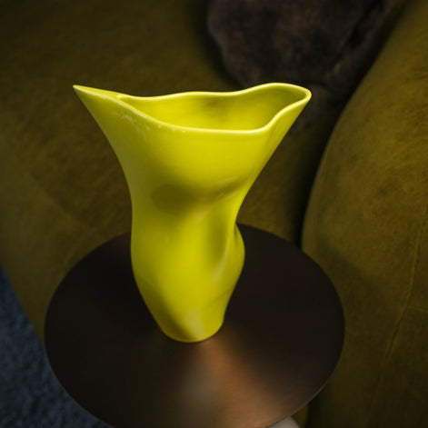 BABY MIA vase