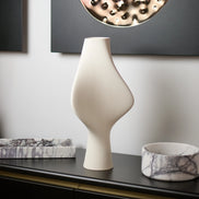 THE ELEGY vase
