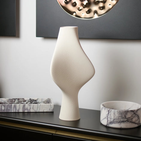 THE ELEGY vase
