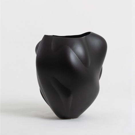 THE EMBRACE vase