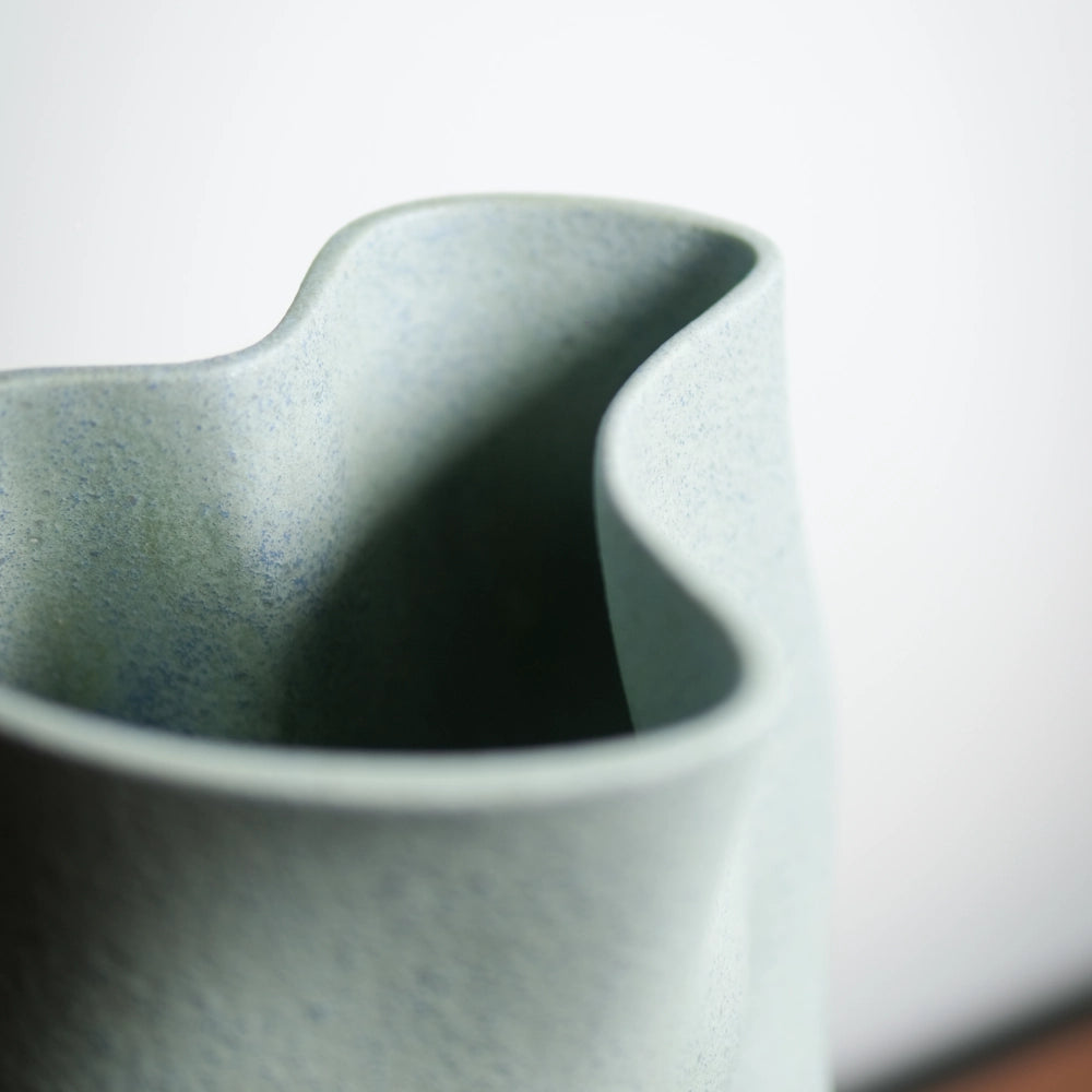 TOURBILLON vase