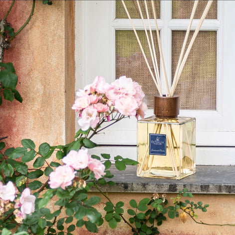 JASMINE AND BERRIES Reed Diffuser by Euthalia