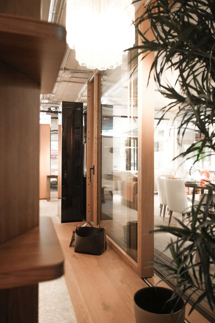 Discover FLOA, the Passivhaus-certified wood-aluminium lift-and-slide system designed for contemporary architecture. Create seamless indoor-outdoor living with panoramic glazing, minimal frames, exceptional thermal performance and expert project specification support from Archideco. Available for project specification and volume orders.