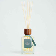 NEFERTITI OUD Reed Diffuser by Euthalia