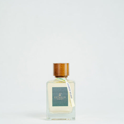 CASHMERE DELIGHT Reed Diffuser by Euthalia