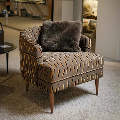 VEERA Armchair – Custom Collection by Archideco