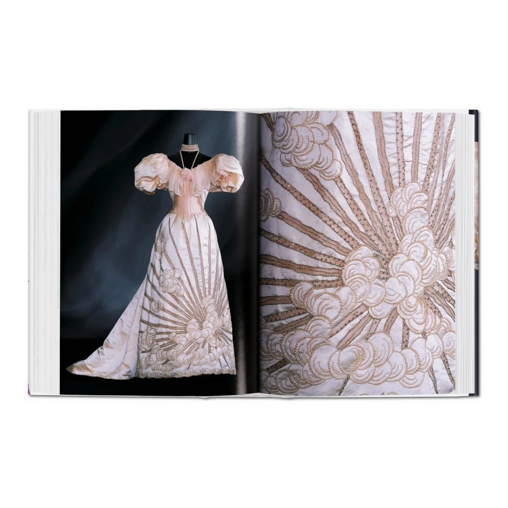 Fashion History. From the 18th to the 20th Century